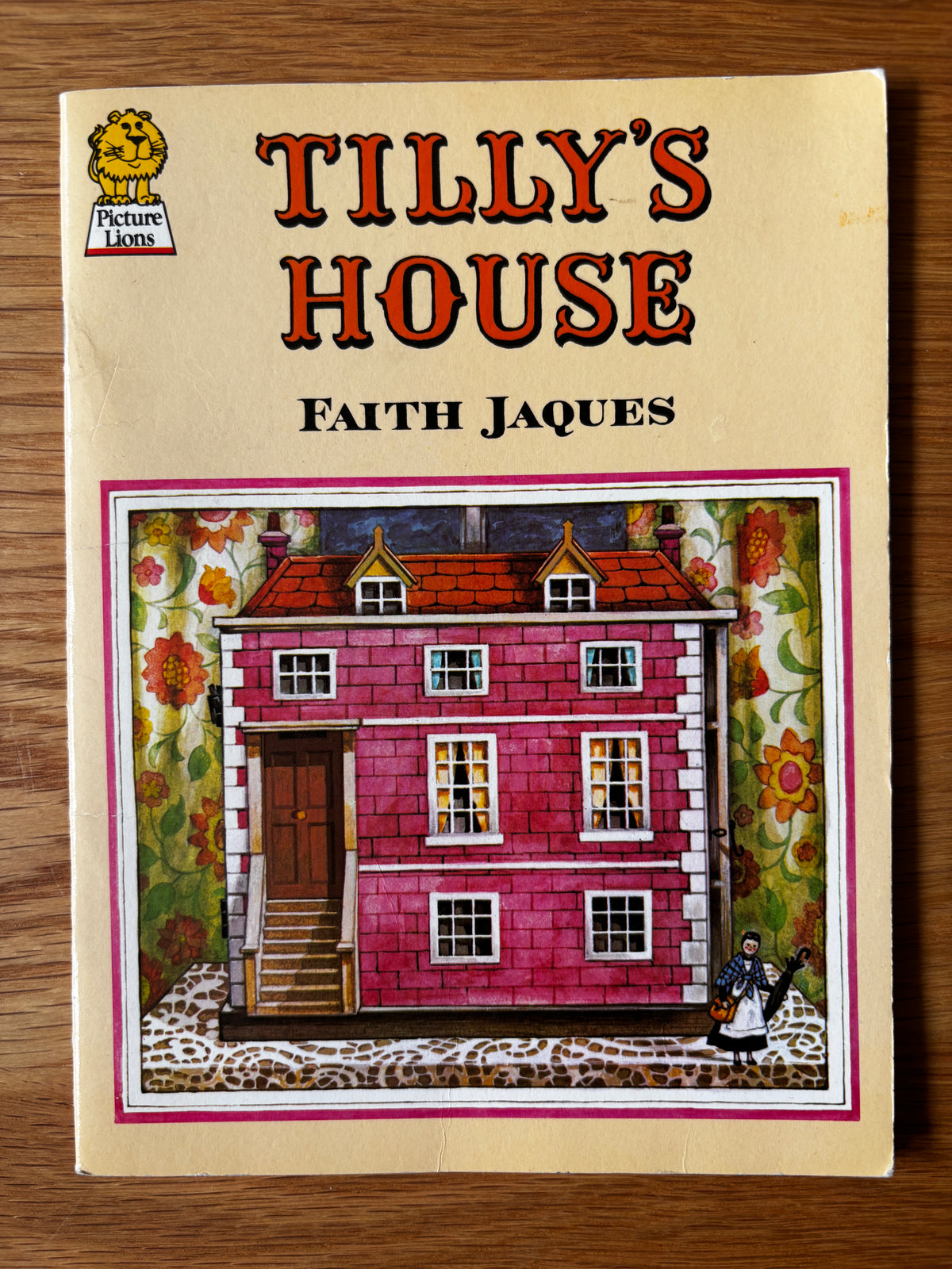 1980’s Faith Jaques TILLY’S HOUSE 1981 Picture Lion Book Illustrated